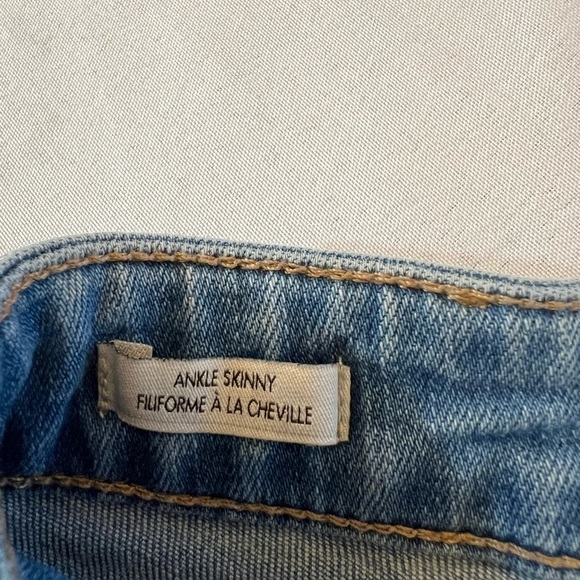 CALVIN KLEIN Women’s Ankle Skinny Jeans, Size 32. - Picture 3 of 7